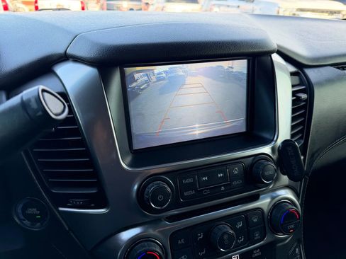 Used 2018 Chevrolet Suburban Premier image 21