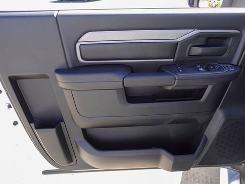 New 2024 RAM 3500 Tradesman w/ Chrome Appearance Group image 15