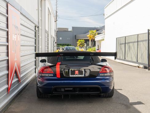 Used 2005 Dodge Viper SRT-10 RWD image 32