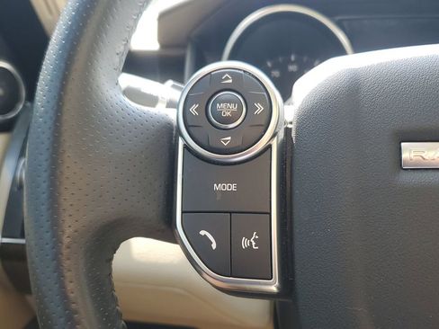 Used 2017 Land Rover Range Rover Sport SE image 27