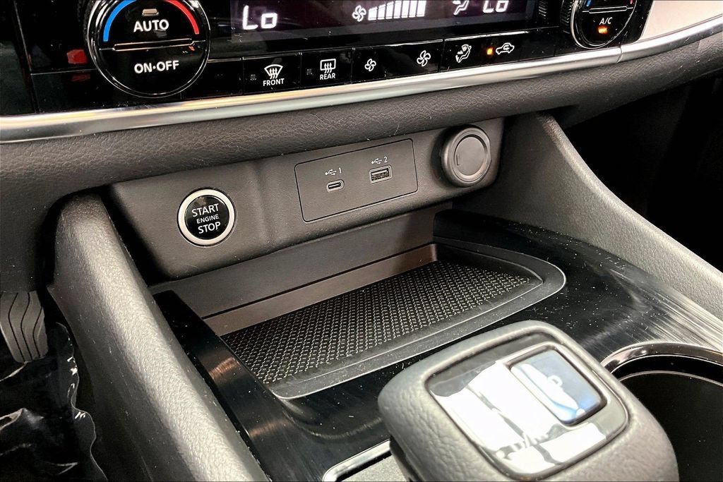 Used 2021 Nissan Rogue SV FWD image 32