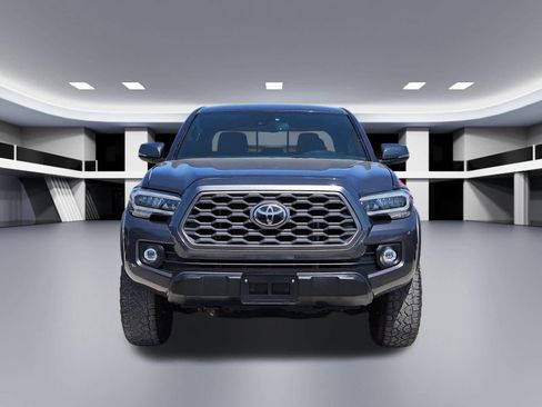 Used 2021 Toyota Tacoma TRD Off-Road AWD/4WD image 9