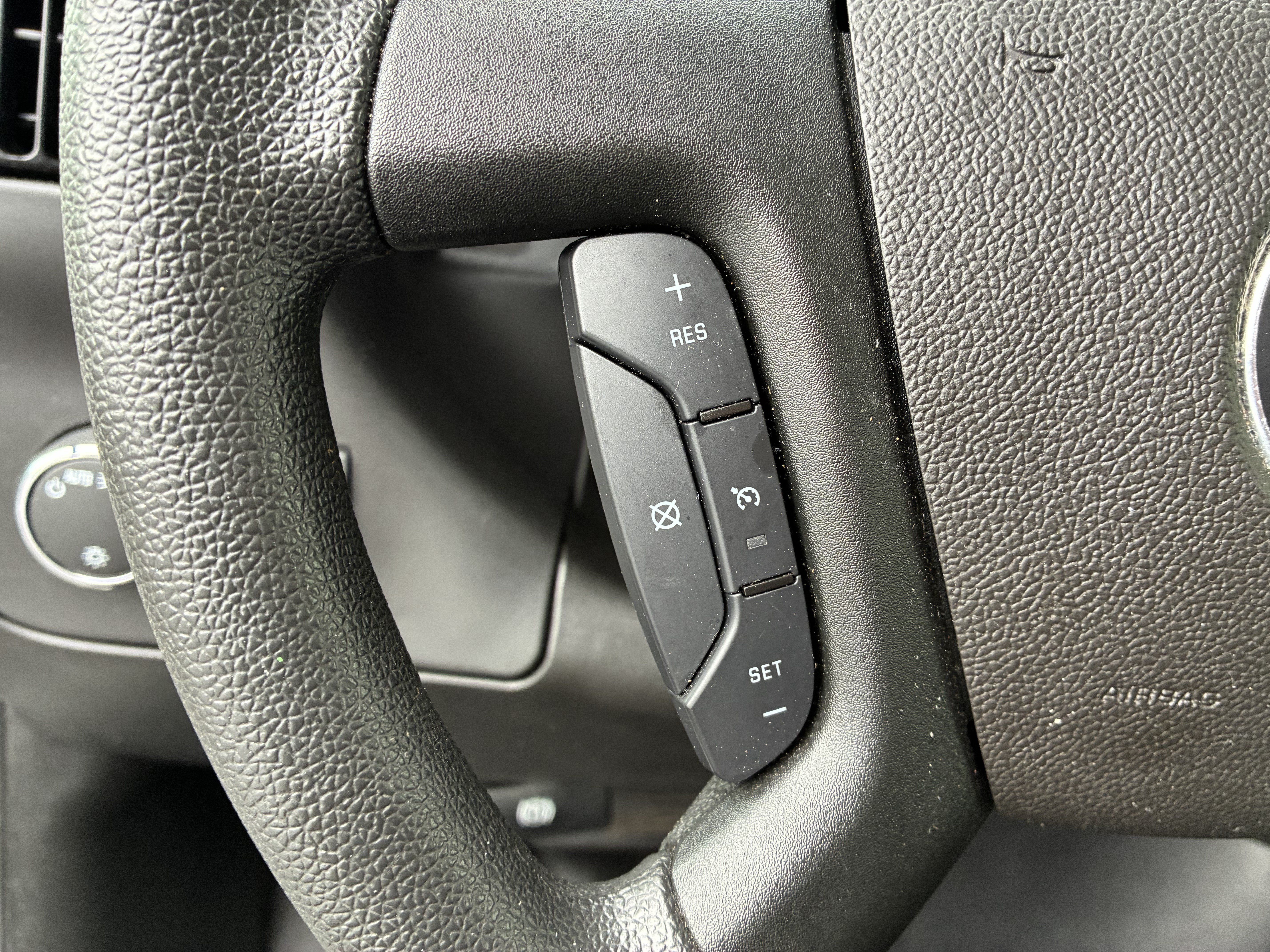 Used 2025 Chevrolet Express 2500 w/ Driver Convenience Package RWD image 28