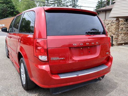 Used 2013 Dodge Grand Caravan SE FWD image 11