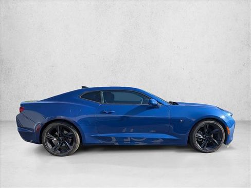 Used 2023 Chevrolet Camaro LT RWD image 4