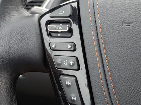 Used 2022 INFINITI QX80 Sensory w/ Cargo Package AWD/4WD image 28