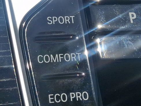 Certified 2024 BMW X5 xDrive40i w/ M Sport Package AWD/4WD image 25