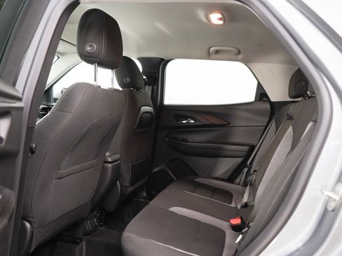 Used 2024 Chevrolet TrailBlazer LT w/ Convenience Package AWD/4WD image 18