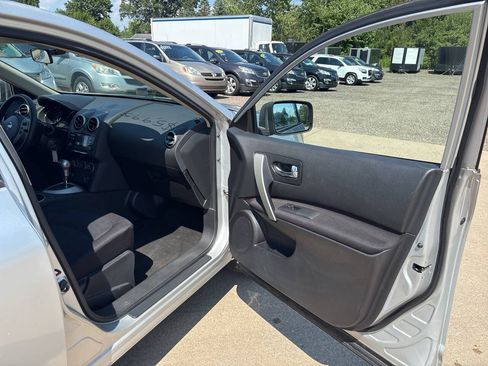 Used 2013 Nissan Rogue S w/ Special Edition Pkg AWD/4WD image 17