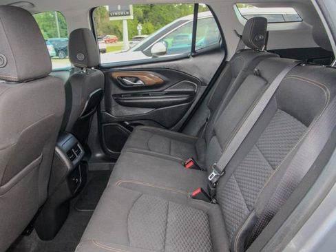 Used 2018 GMC Terrain SLE w/ Driver Convenience Package AWD/4WD image 8