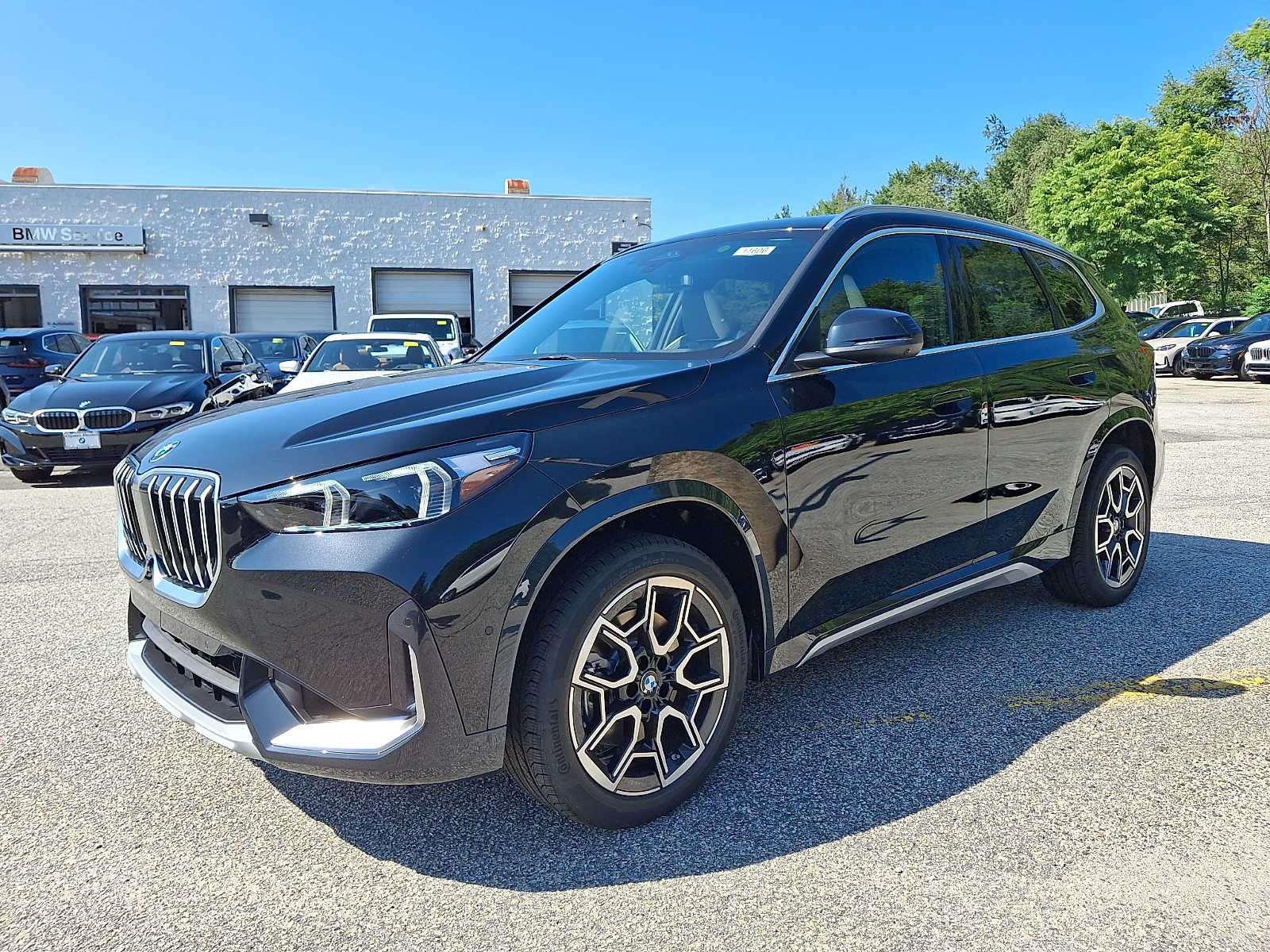 New 2027 BMW X1 xDrive28i AWD/4WD image 2