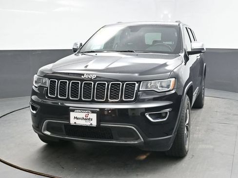 Used 2019 Jeep Grand Cherokee Limited AWD/4WD image 2