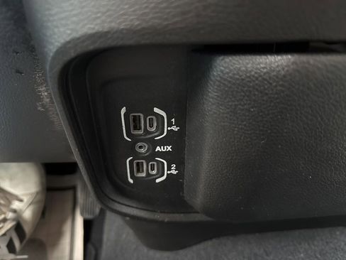 Used 2022 RAM 3500 Big Horn image 57