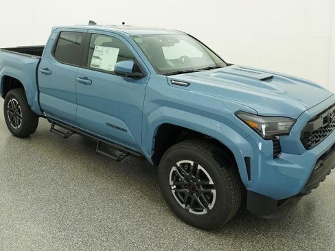 New 2026 Toyota Tacoma TRD Sport w/ TRD Sport Premium Package AWD/4WD image 16