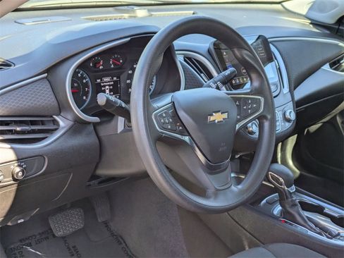 Used 2023 Chevrolet Malibu LT image 14