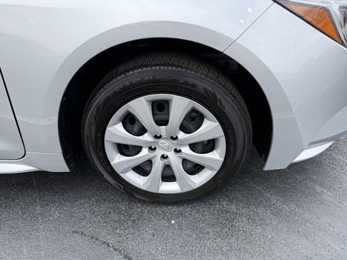 Certified 2025 Toyota Corolla LE image 8