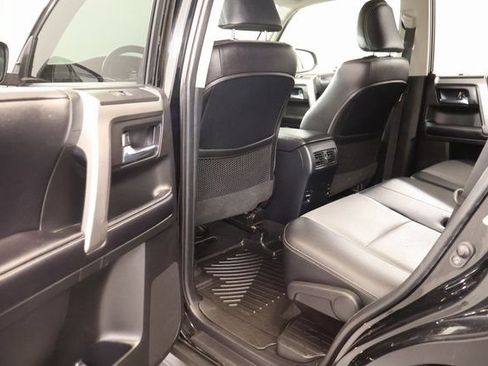 Used 2018 Toyota 4Runner SR5 Premium RWD image 26