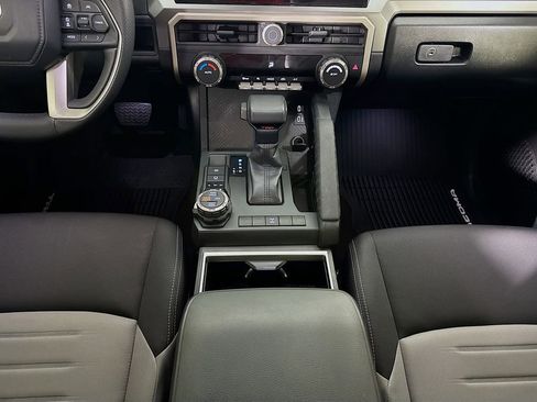 Used 2024 Toyota Tacoma TRD Off-Road image 35