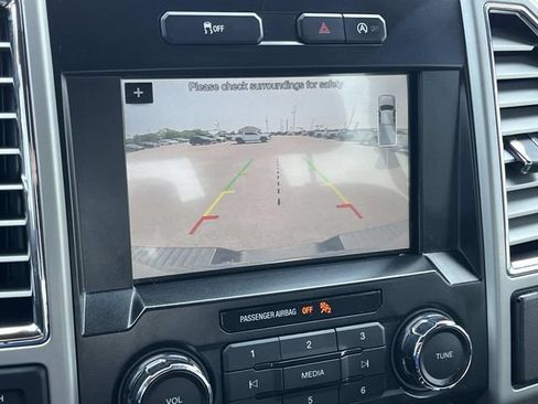 Used 2016 Ford F150 Lariat w/ Equipment Group 501A Mid AWD/4WD image 32