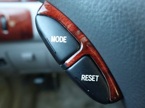 Used 2004 Lexus ES 330 FWD image 30