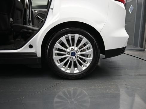 Used 2017 Ford C-MAX SE FWD image 19