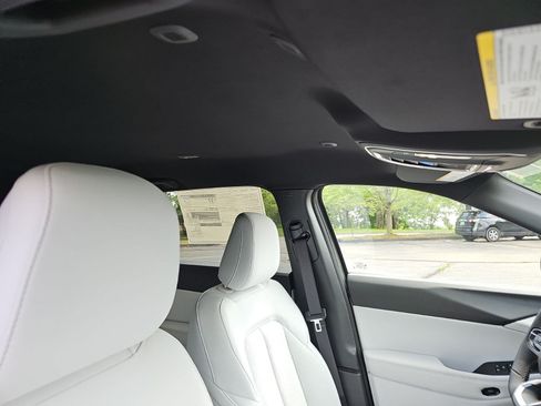 New 2026 Jeep Cherokee Laredo AWD/4WD image 13
