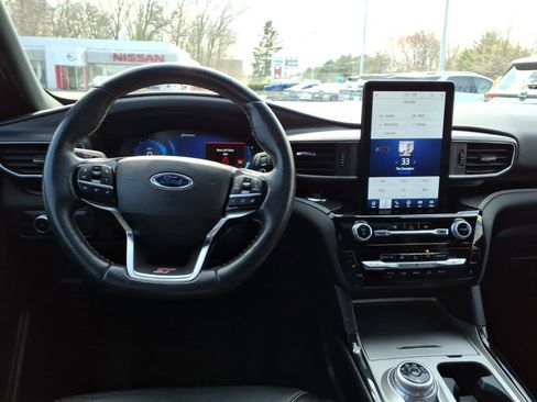 Used 2022 Ford Explorer ST w/ Equipment Group 401A AWD/4WD image 17