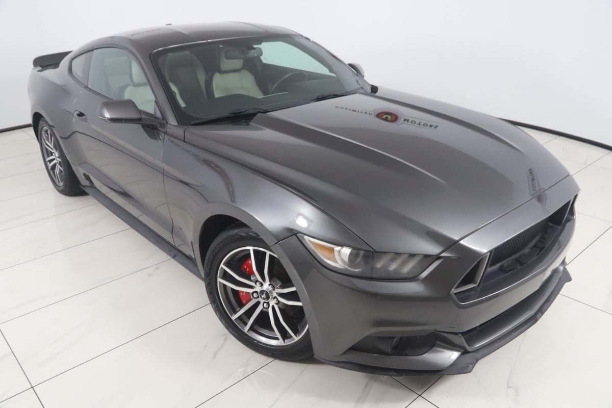 Used 2015 Ford Mustang Premium w/ Equipment Group 201A RWD image 15