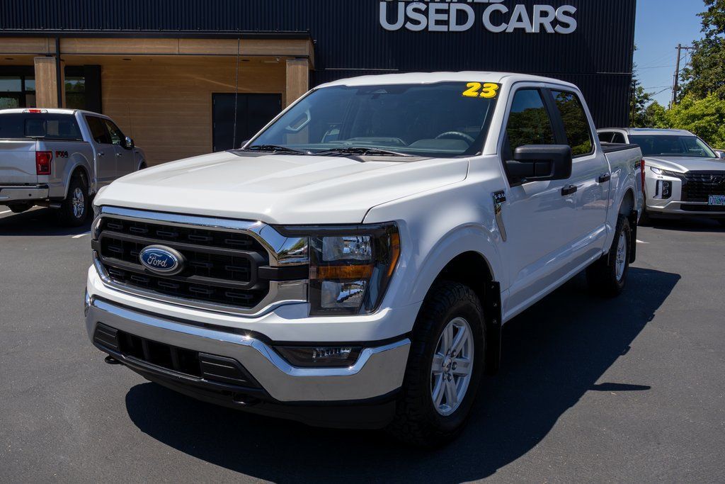 Used 2023 Ford F150 XLT w/ Trailer Tow Package AWD/4WD image 3