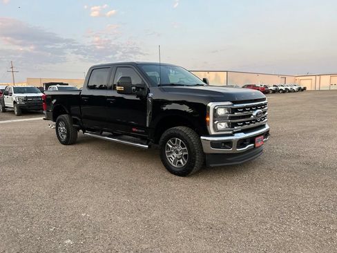 Used 2025 Ford F250 Lariat AWD/4WD image 8