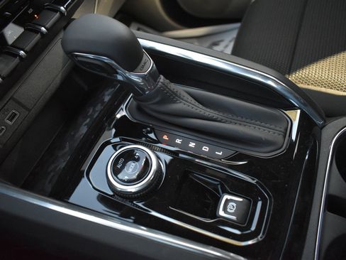 New 2026 GMC Canyon Elevation w/ Convenience Package image 29