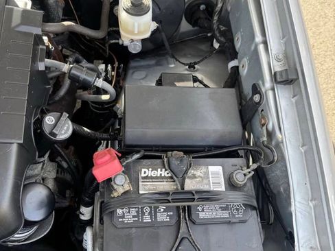 Used 2011 Toyota Tacoma 4x4 Access Cab V6 w/ TRD Sport Pkg image 17