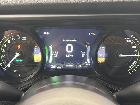 Used 2024 Jeep Wrangler Unlimited w/ Convenience Group AWD/4WD image 29