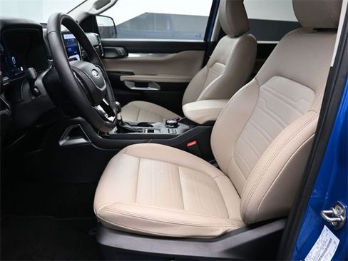 Used 2025 Ford Ranger Lariat w/ Chrome Accent Package image 23