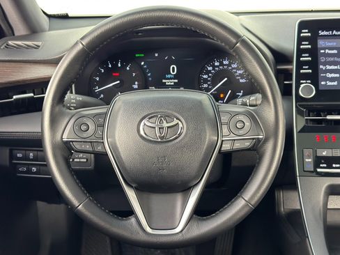 Used 2019 Toyota Avalon XLE w/ Moonroof Package image 19