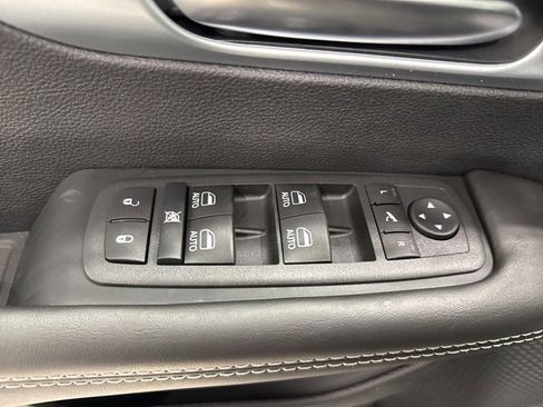New 2026 Chrysler Pacifica Limited FWD image 27