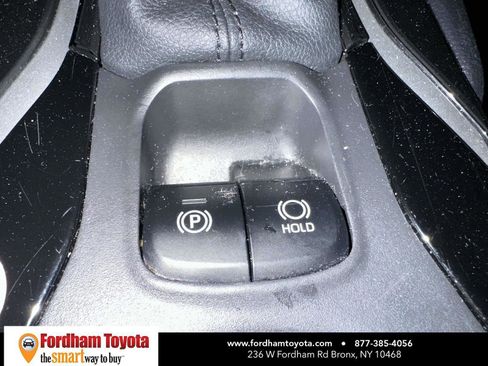 Certified 2025 Toyota Corolla Cross XLE AWD/4WD image 28
