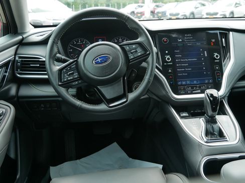 Used 2024 Subaru Outback Onyx Edition AWD/4WD image 19