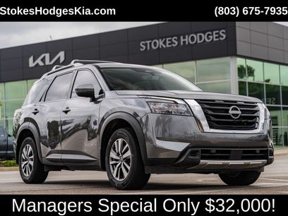 Used 2025 Nissan Pathfinder SL