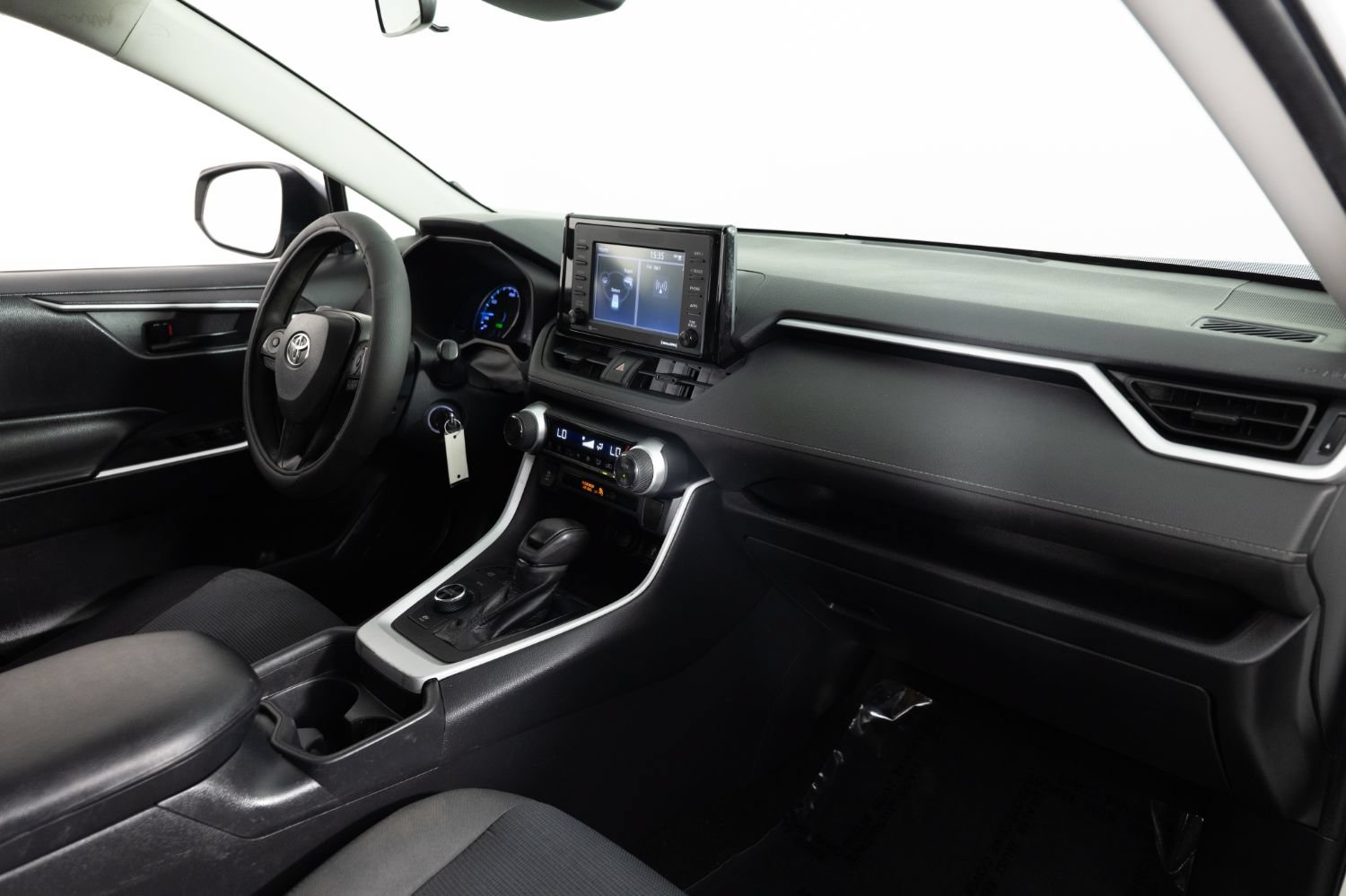 Used 2020 Toyota RAV4 LE w/ All Weather Liner Package AWD/4WD image 24