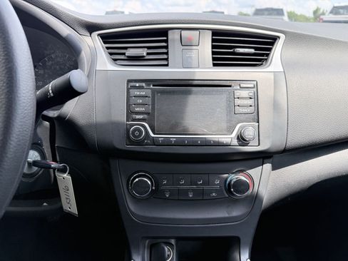 Used 2018 Nissan Sentra S FWD image 11