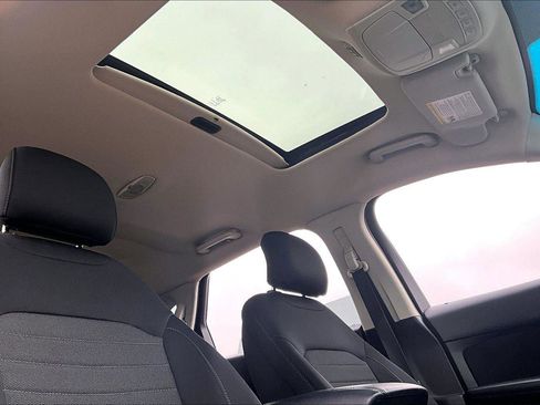 Used 2015 Ford Edge SE image 21