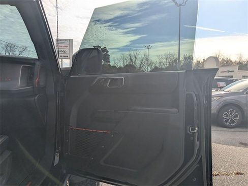 Used 2024 Ford Bronco Raptor image 30