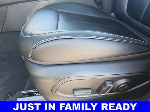 New 2026 Jeep Grand Cherokee L Limited w/ Limited Altitude Package AWD/4WD image 31