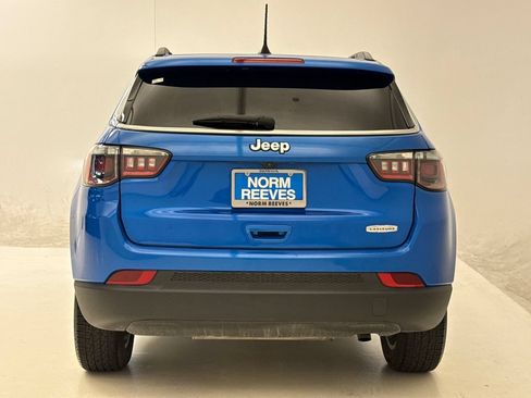 Used 2022 Jeep Compass Latitude FWD image 8
