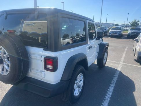 Used 2023 Jeep Wrangler Sport AWD/4WD image 3