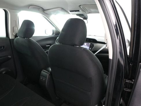 Used 2021 Nissan Kicks SV FWD image 37