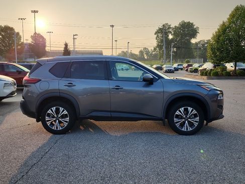 Used 2023 Nissan Rogue SV w/ SV Premium B Package AWD/4WD image 8