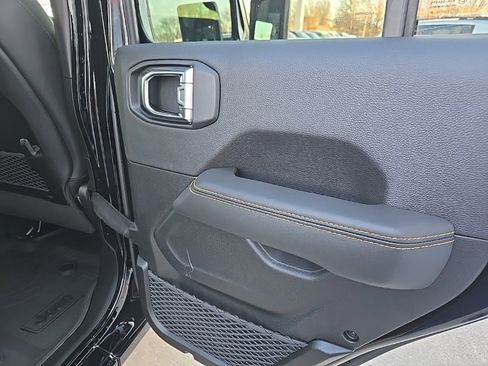 New 2026 Jeep Gladiator Sport image 80