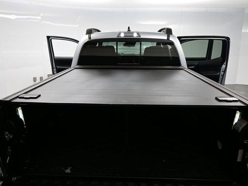 Used 2021 Toyota Tacoma TRD Sport w/ Technology Package AWD/4WD image 25